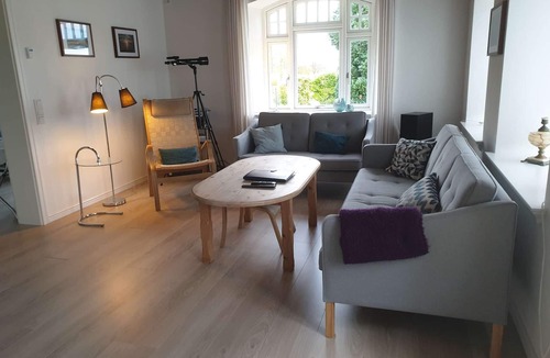 Grasten Apartment | Deluxe Apartment with Fireplace and Sea View