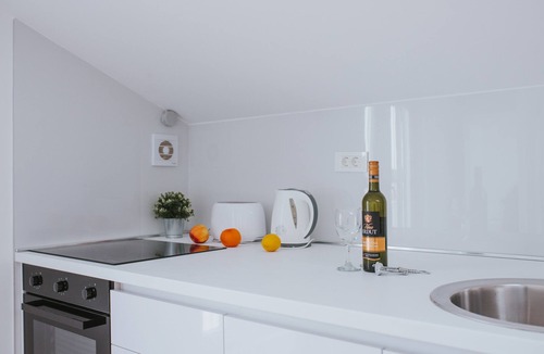 Zrce Apartment | Deluxe Apartment with Pool and Free WIFI