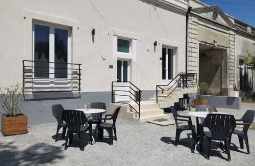 St-Meme-le-Tenu Apartment | Deluxe Appartment n°4