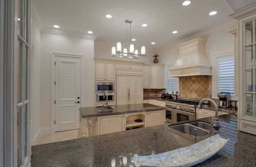 Jupiter House | Deluxe Beachside Villa, Steps From The Ocean