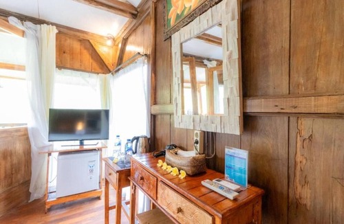 Melayang House | Deluxe Bungalow at Doni house
