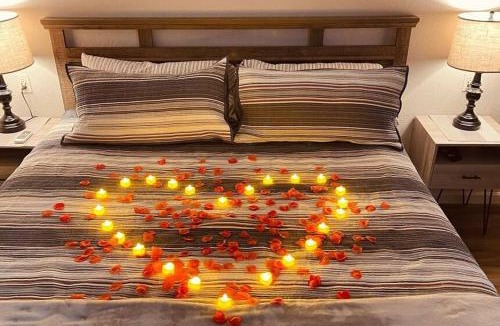 Fruitdale Apartment | Deluxe Cabin 1 - Rogue River Resort