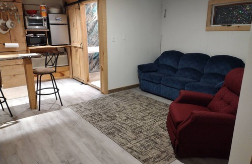 Hillsgrove Cabin | Deluxe Cabin D at Elk Creek Escape