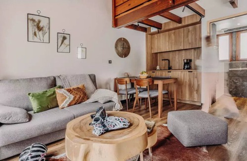 Eaux-Bonnes Ski Chalet | Deluxe Cabin