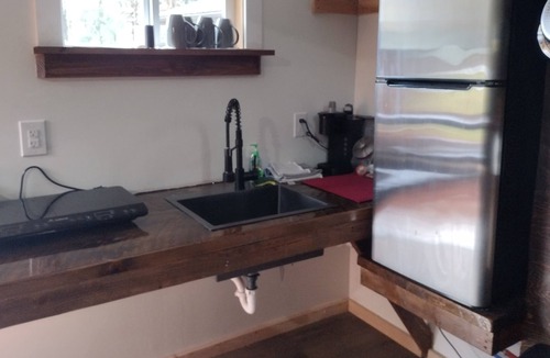 Hillsgrove Cabin | Deluxe Cabin G at Elk Creek Escape