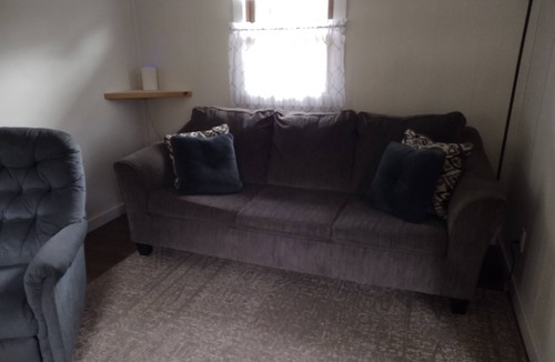 Hillsgrove Cabin | Deluxe Cabin H at Elk Creek Escape