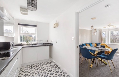 Windsor Apartment | Deluxe Central Windsor Apartment w/Free Parking