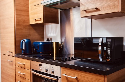 Leeds Apartment | Deluxe City Centre Apt Balcony & View & Free Parking