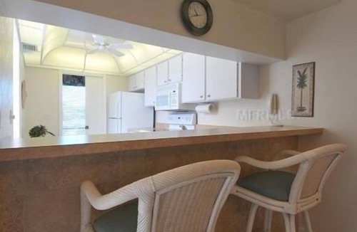 Siesta Key Condo | Deluxe Condo at Siesta Dunes Beachfront Complex