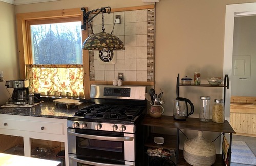 Glendale House | Deluxe cottage retreat!