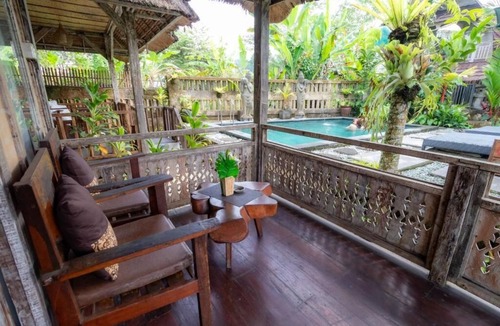 Melayang House | Deluxe double or twin room