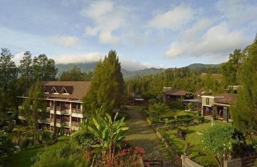 Ngadisari Apartment | Deluxe Double room at Jiwa Jawa Bromo