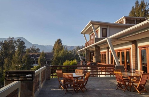 Ngadisari Apartment | Deluxe Double room at Jiwa Jawa Bromo