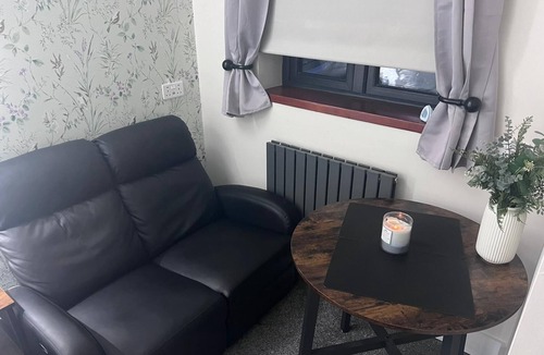 Long Barn House | Deluxe Double Room