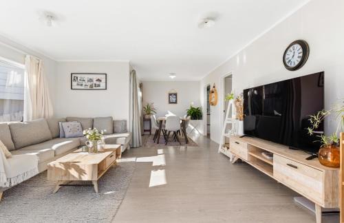 Bucklands Beach House | deluxe double room