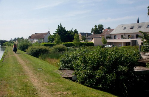 Belleville-sur-Loire Hotel | DELUXE garden side room
