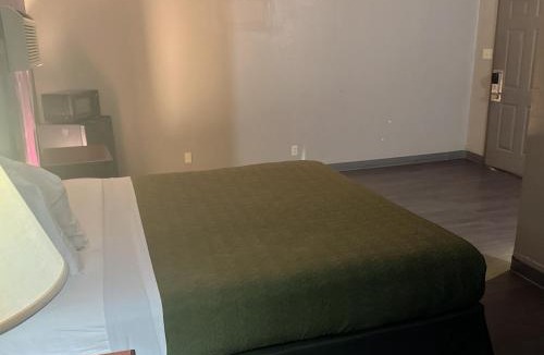 Bossier City Hotel | Deluxe inn