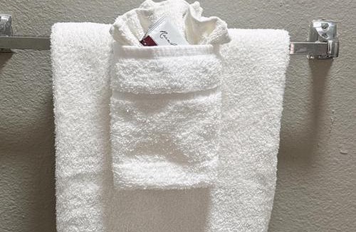 Bossier City Hotel | Deluxe inn