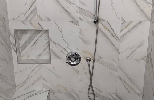 South San Francisco Hotel | Deluxe Inn