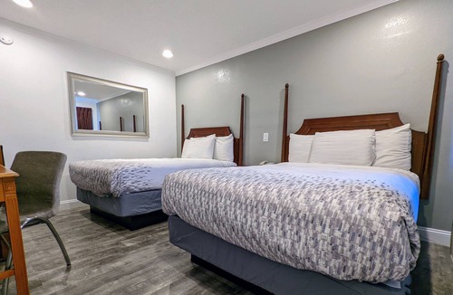 South San Francisco Hotel | Deluxe Inn