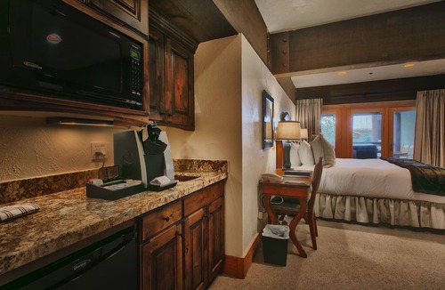Deer Valley Hotel | Deluxe King Room With Hot Tub Hotel Room by RedAwning
