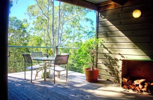 Ocean View House | Deluxe King Studio - Cedar