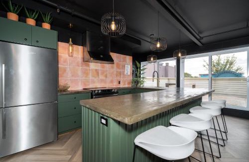 Saint-Roch Apartment | Deluxe Penthouse/2 in 1 Downtown Quebec City
