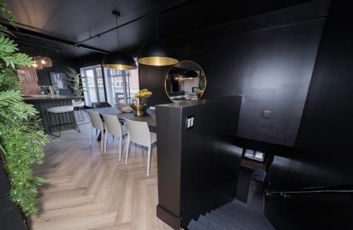 Saint-Roch Apartment | Deluxe Penthouse/2 in 1 Downtown Quebec City