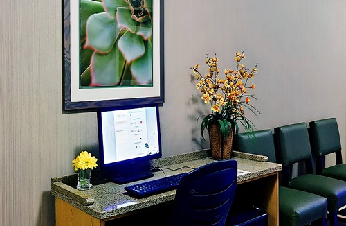 Merrillville House | Deluxe Queen Room With Two Queen Beds