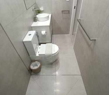 Holmview Apartment | Deluxe Queen Studio