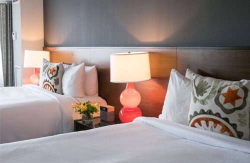 New Tacoma Hotel | Deluxe Room | Pillow Menu + Sleep Experience