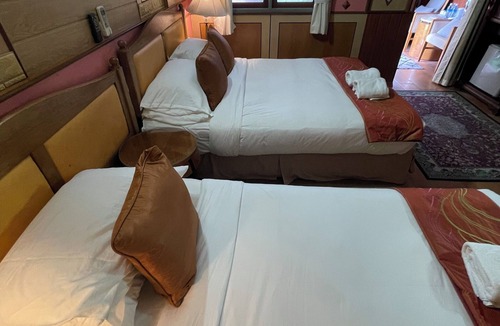 Pulau Perhentian Kecil Resort | Deluxe Room @ Sharila - BS