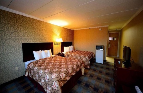 Somerset Hotel | Deluxe Room, Two Queen Beds
