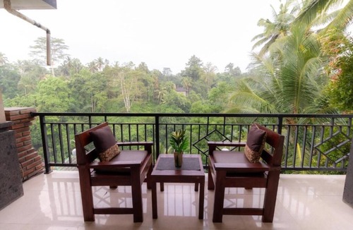 Melayang Villa | Deluxe room upper floor with pool & nature view