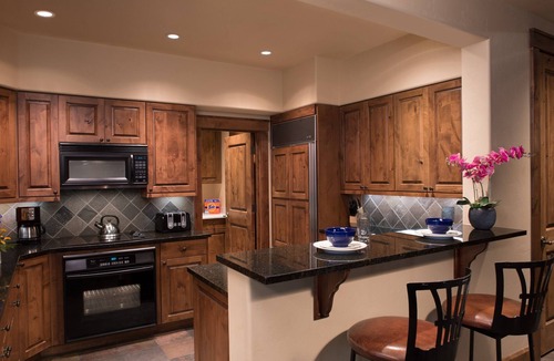 Jackson Condo | Deluxe + Spacious Condo with A/C