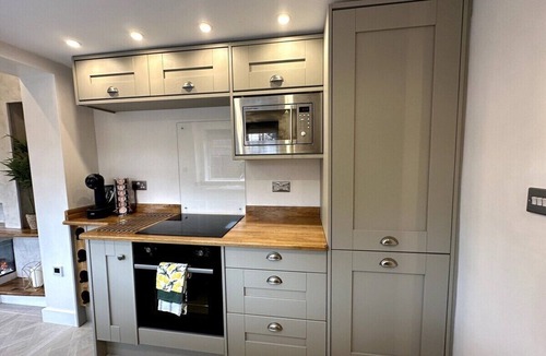 Hull House | Deluxe Stays @ Libra Spaces