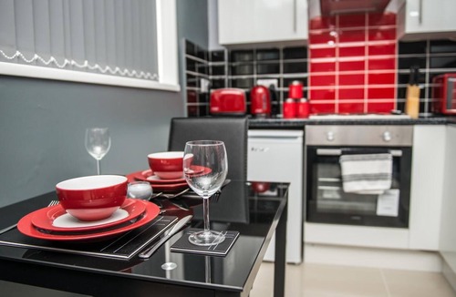 Bradford Apartment | Deluxe Studio Apartment