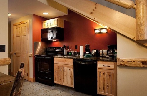 Blodgett Mills Condo | Deluxe Studio | Waterpark, Spa & Restaurants