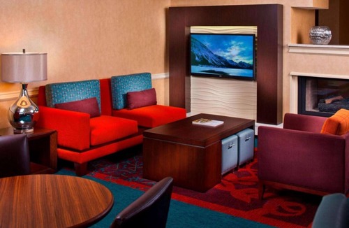 Homewood Hotel | Deluxe Suite | 1 King Bed | Near Vulcan Park Museum