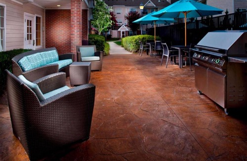 Homewood Hotel | Deluxe Suite | 1 King Bed | Near Vulcan Park Museum