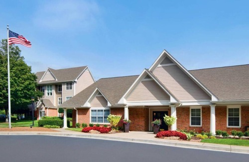 Homewood Hotel | Deluxe Suite | 1 King Bed | Near Vulcan Park Museum