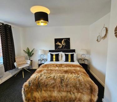 Stevenage Apartment | Deluxe Town Centre Studio Stevenage