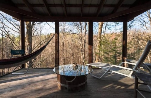 Scugog Cabin | Deluxe Tree House 1 Hour from Toronto