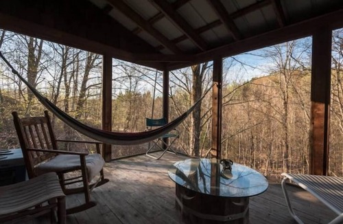 Scugog Cabin | Deluxe Tree House 1 Hour from Toronto