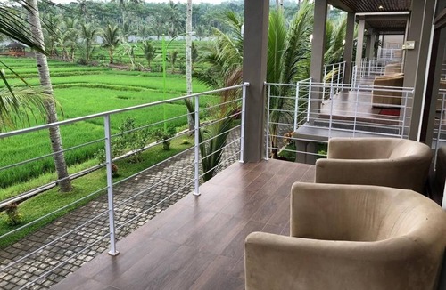 Banyuwangi Apartment | Deluxe Twin Room at Tamansari, Banyuwangi