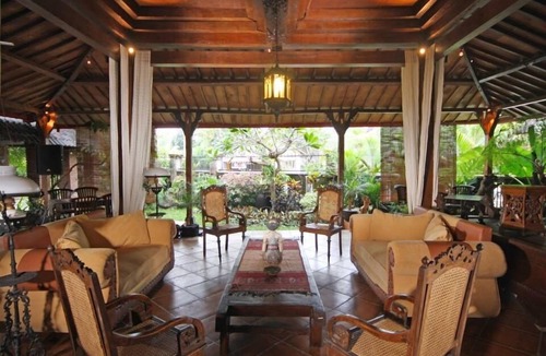 Turi Cottage | Deluxe Twin traditional Javanese Joglo
