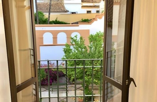 La Trinidad-San Juan y Todos los Santos Apartment | Deluxe Valladares Apartamento A