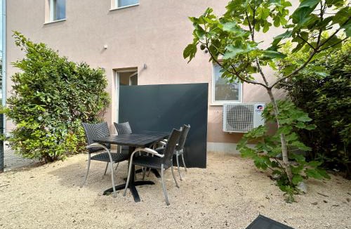 Mandre House | Deluxe Villa No.10 - Rooms & Apartments