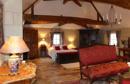 Saint-Leger-de-Montbrillais House | Demeure de Maugé