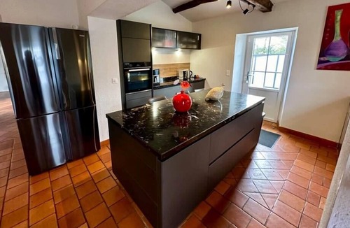 Avrille Villa | Demeure Clémenceau - very nice house with pool, in a parc, 10 sleeps